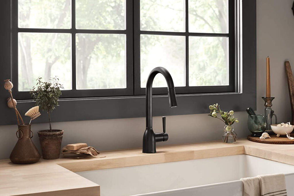 8 Best Black Kitchen Faucets – Choose One That Complements Your Kitchen Decor