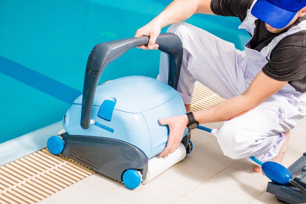 How to Use a Pool Vacuum