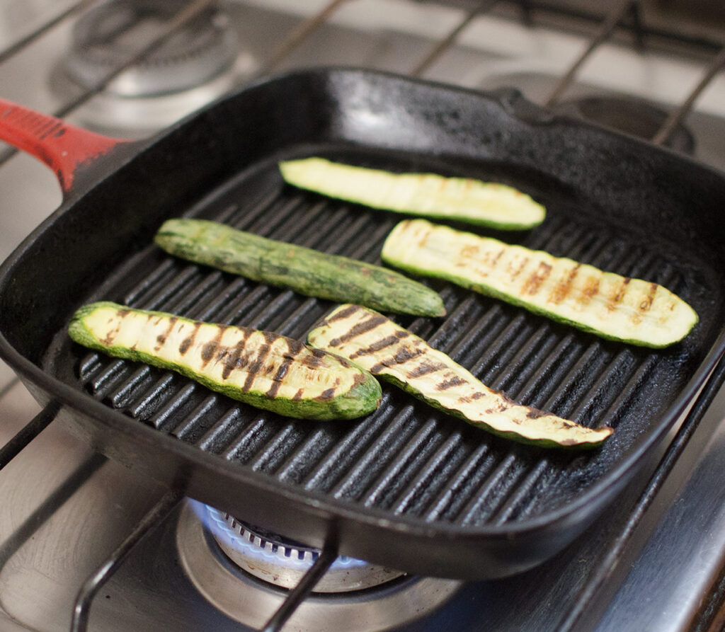 9 Best Grill Pans Of Your Dreams For Your Kitchen